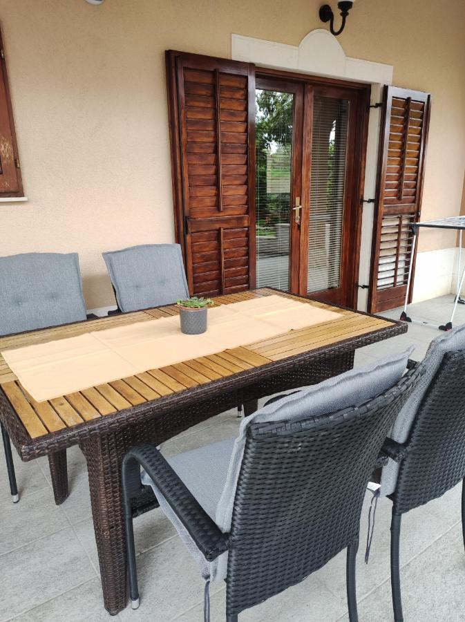 Studio Smokvica Okrug Gornji Esterno foto